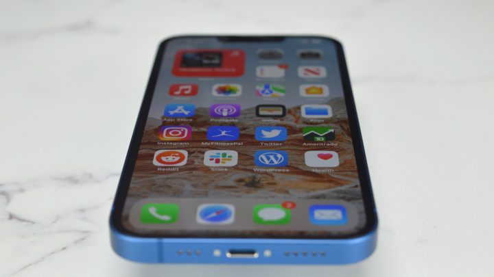 Apple iPhone 13 Display