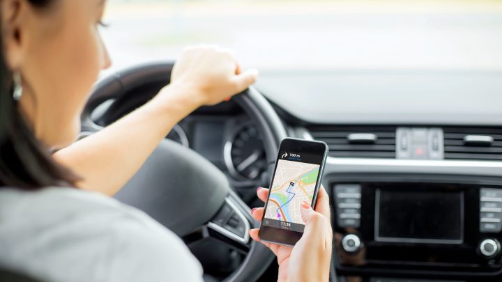 Waze vs. Google Maps