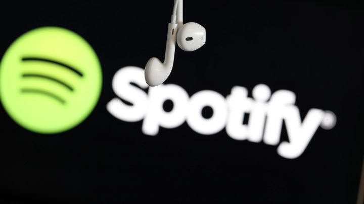 Spotify logo with earbuds