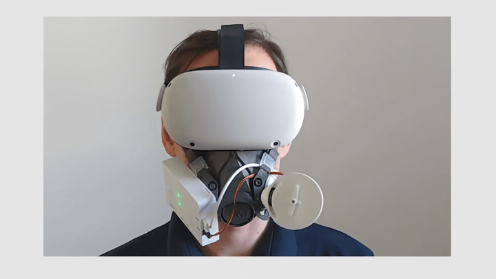 suffocating in VR a mask simulating suffocating in VR